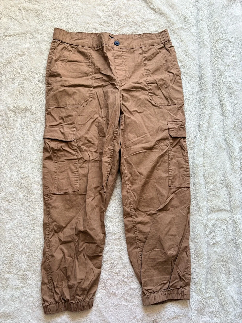 Reitmans Utility Cargo Pants – Size XL | Utility‑Core Trend | Casual Minimalism - Picture 2 of 9